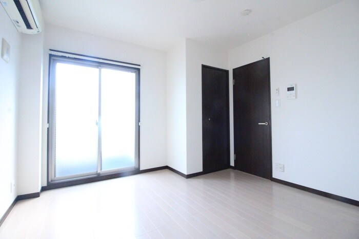 物件内観写真12　(居室)