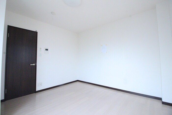 物件内観写真15　(居室)