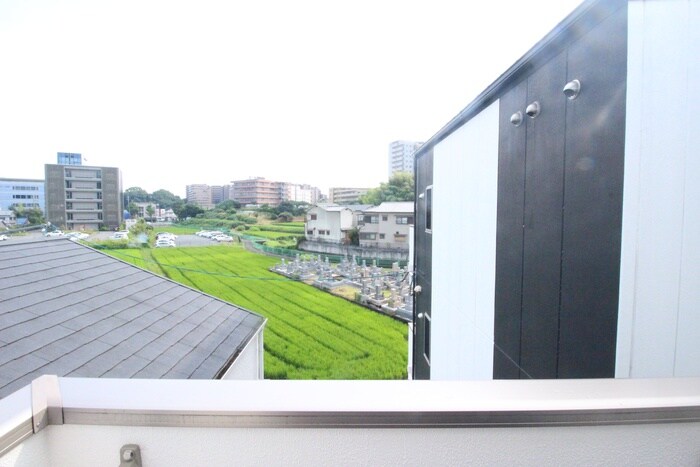 物件内観写真22　(室内からの展望)