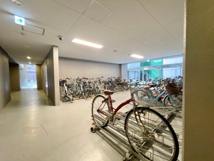 物件外観写真5　(駐輪場)