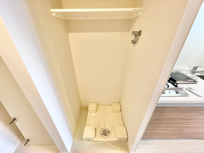 物件内観写真10　(洗濯機置場)