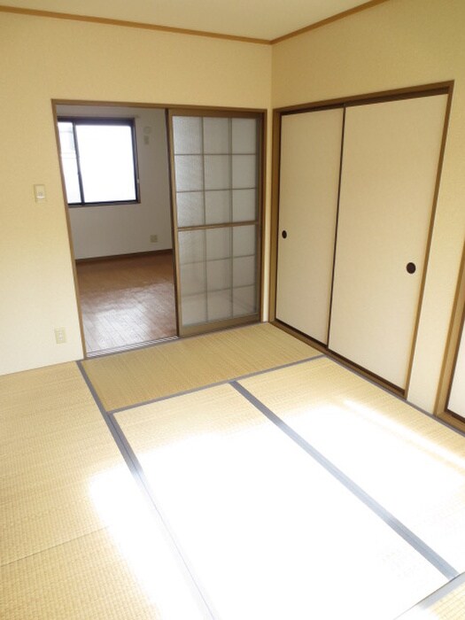 物件内観写真11　(居室)