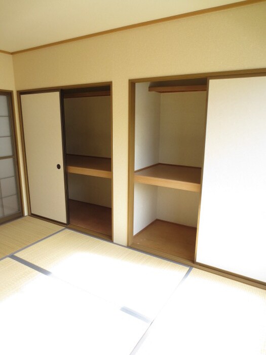 物件内観写真16　(収納)