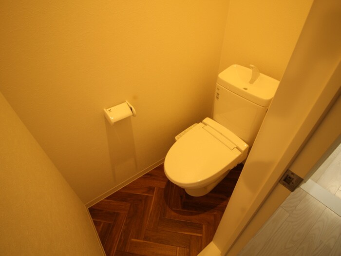 物件内観写真13　(トイレ)