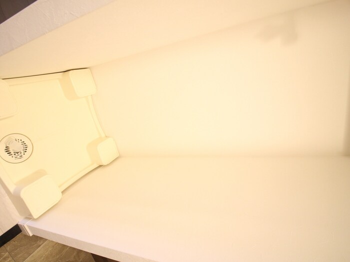 物件内観写真14　(洗濯機置場)