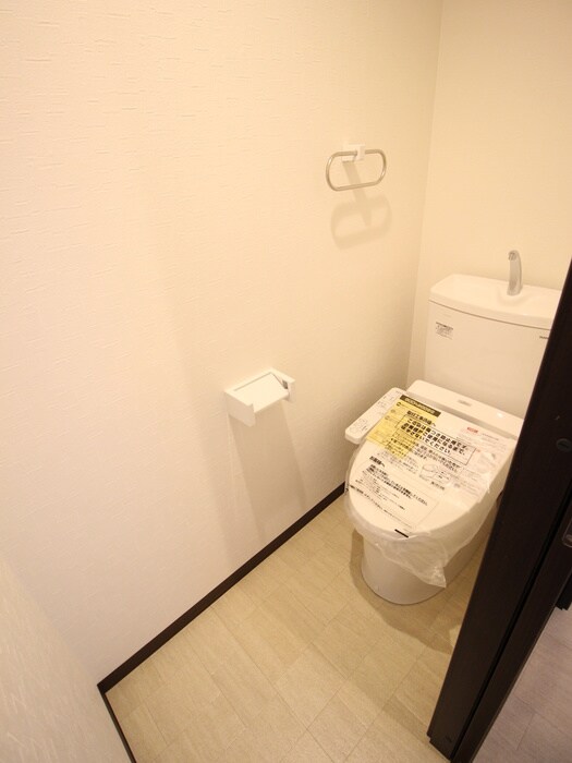 物件内観写真14　(トイレ)