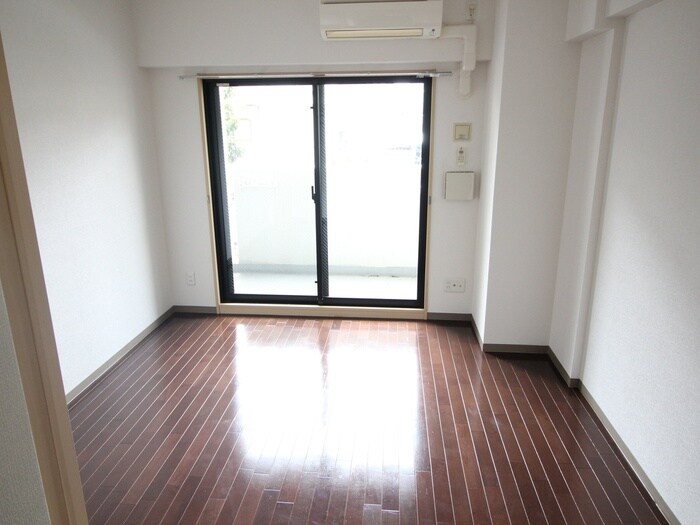 物件内観写真11　(居室)