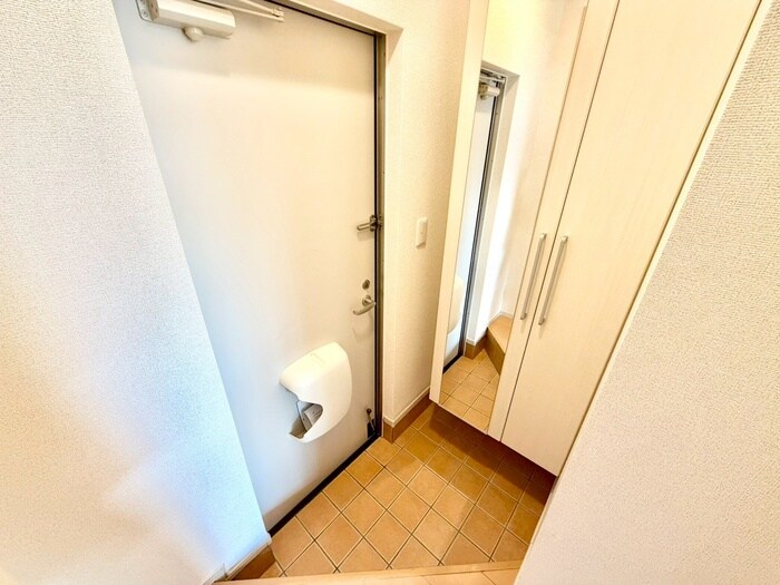 物件内観写真15　(玄関)