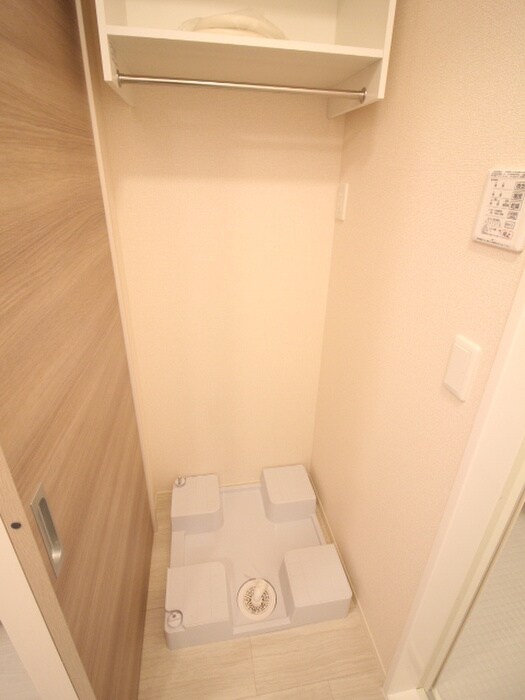 物件内観写真13　(洗濯機置場)