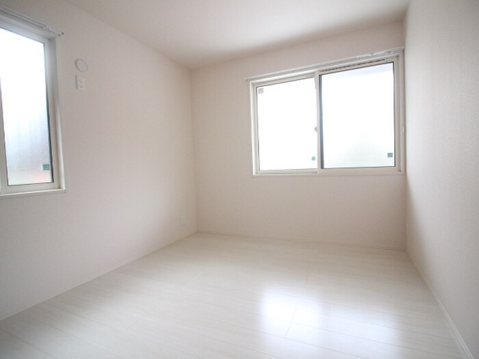 物件内観写真15　(居室)