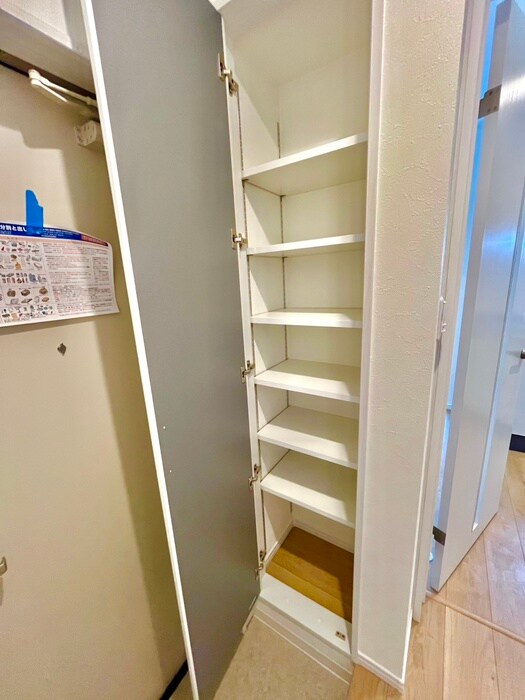 物件内観写真18　(靴箱)