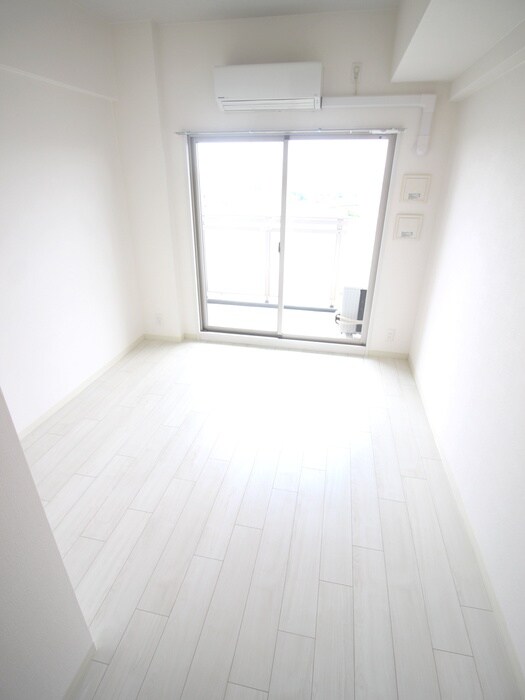 物件内観写真12　(居室)