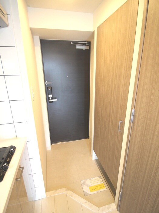 物件内観写真15　(玄関)