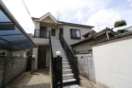 ツーハウス外観写真