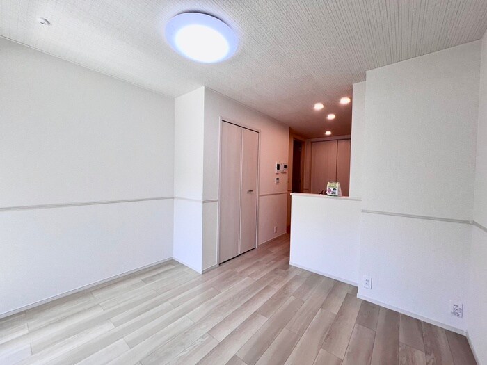 物件内観写真9　(居室)