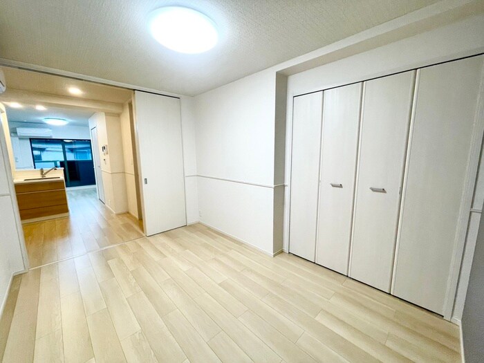 物件内観写真10　(居室)