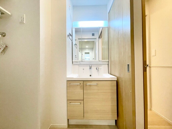 物件内観写真14　(洗面)