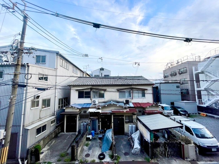 物件内観写真16　(室内からの展望)