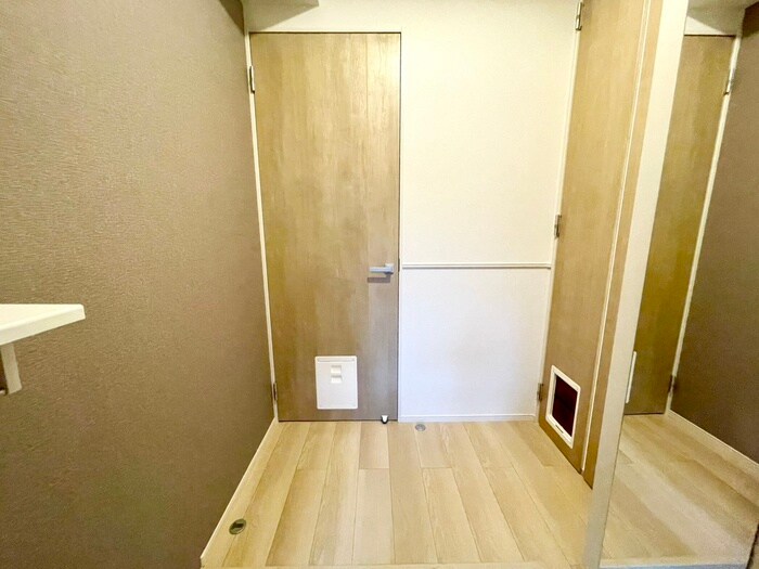 物件内観写真19　(廊下)