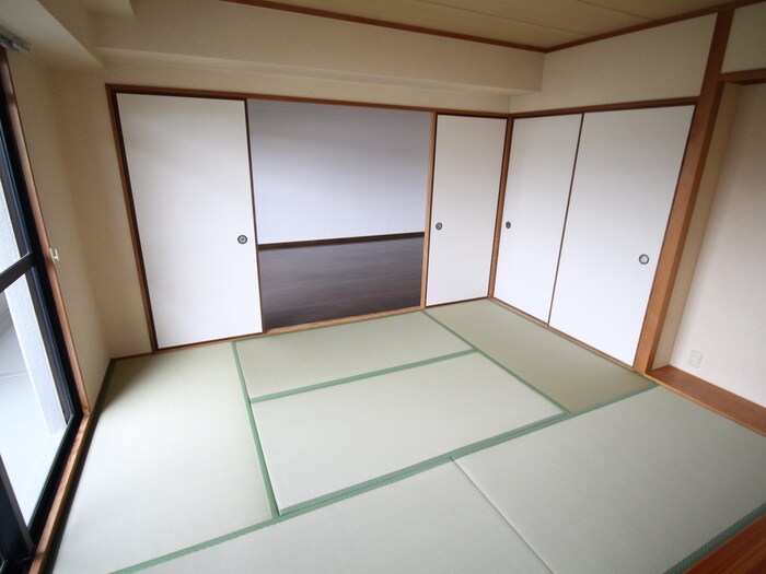 物件内観写真11　(居室)