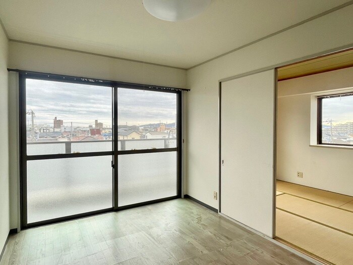 物件内観写真8　(居室)