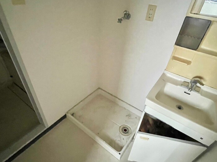 物件内観写真19　(洗濯機置場)