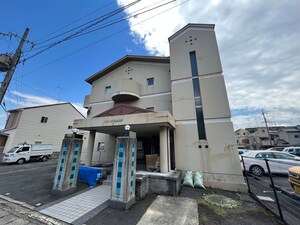 シェーネス嵯峨野外観写真