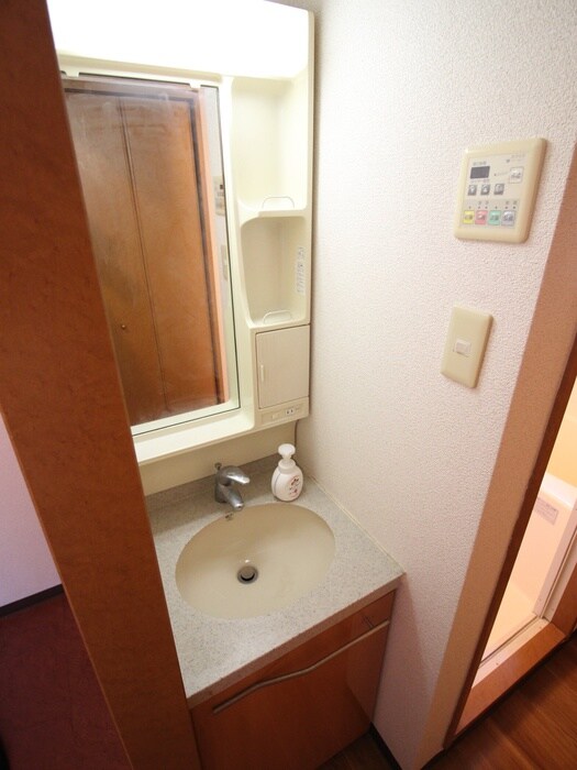 物件内観写真9　(洗面)