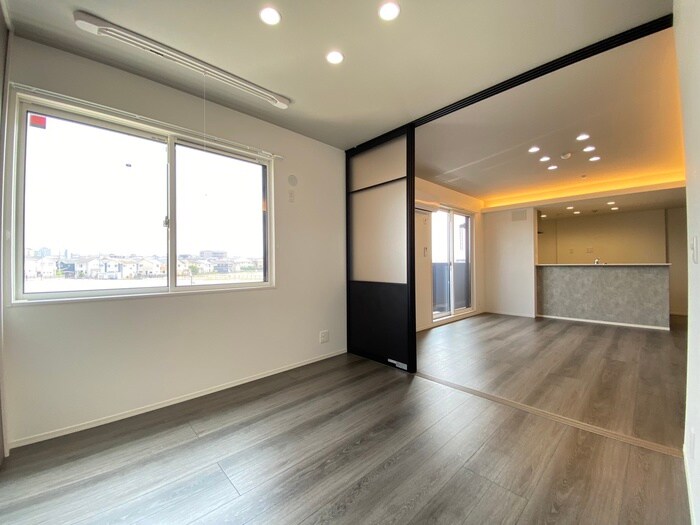 物件内観写真9　(居室)