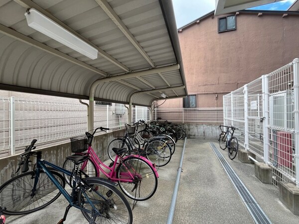 駐輪場