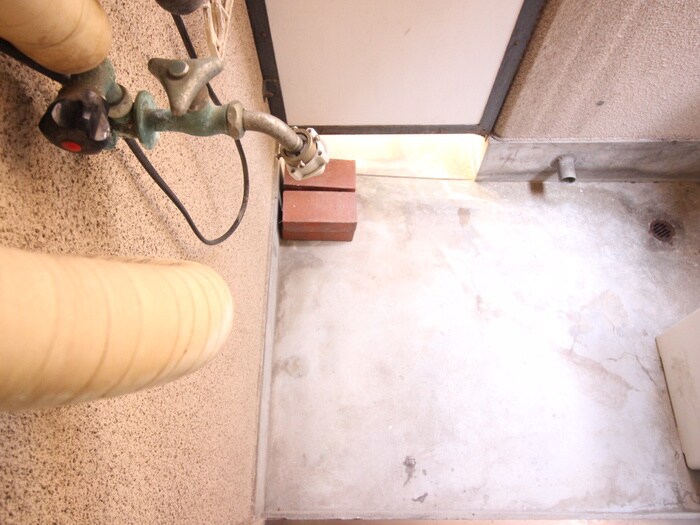 物件内観写真11　(洗濯機置場)