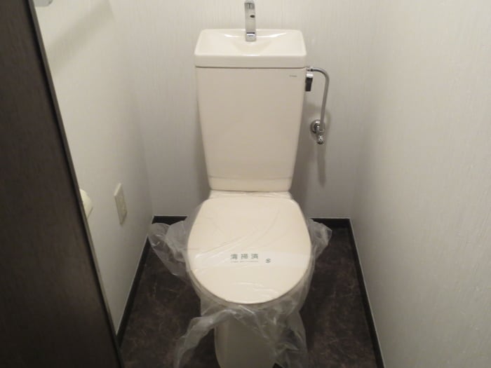 物件内観写真14　(トイレ)