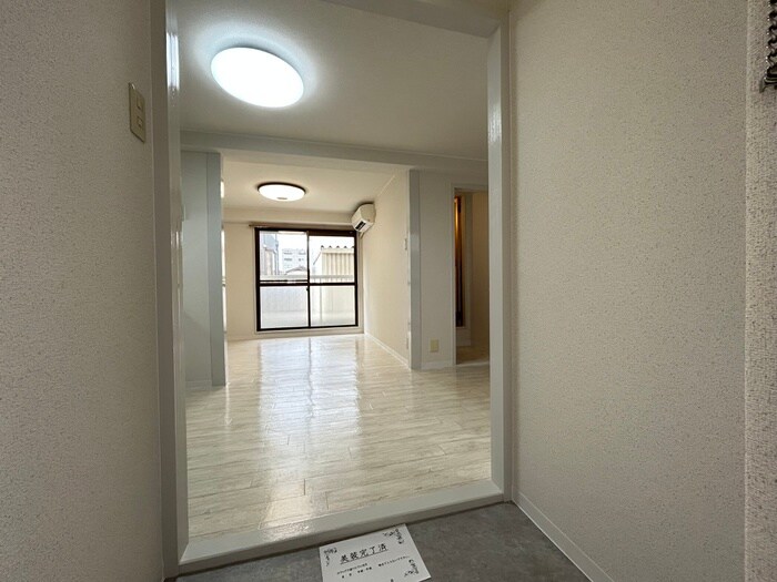 物件内観写真18　(廊下)