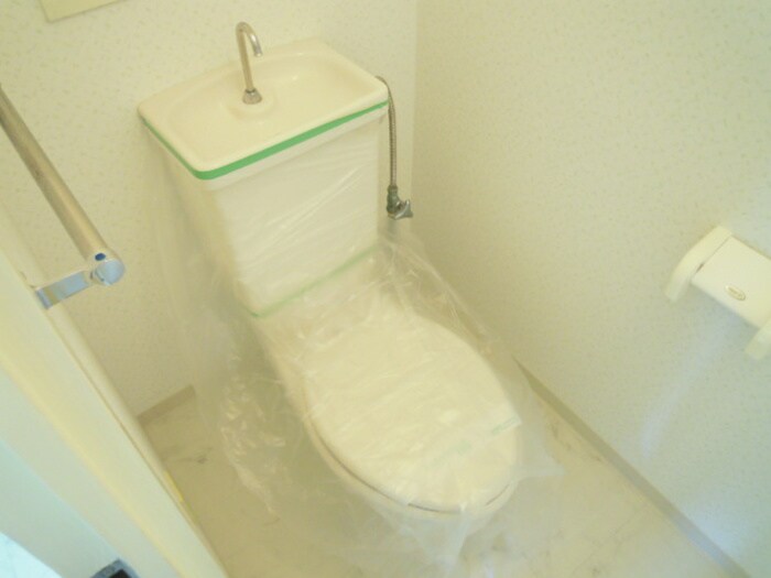 物件内観写真14　(トイレ)