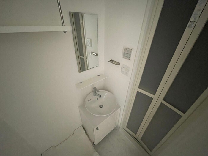 物件内観写真12　(洗面)