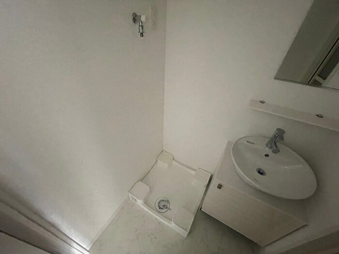 物件内観写真13　(洗濯機置場)