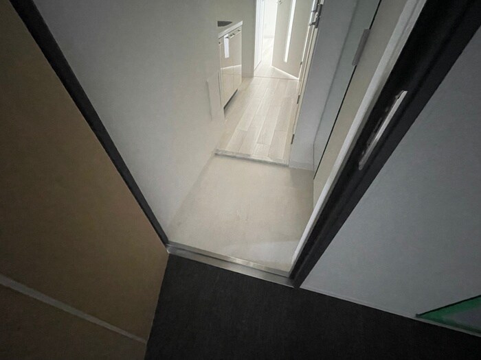 物件内観写真14　(玄関)