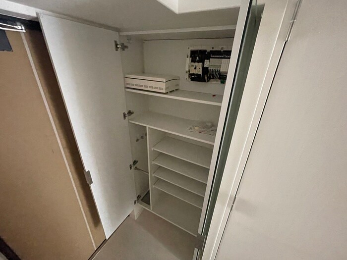 物件内観写真15　(靴箱)