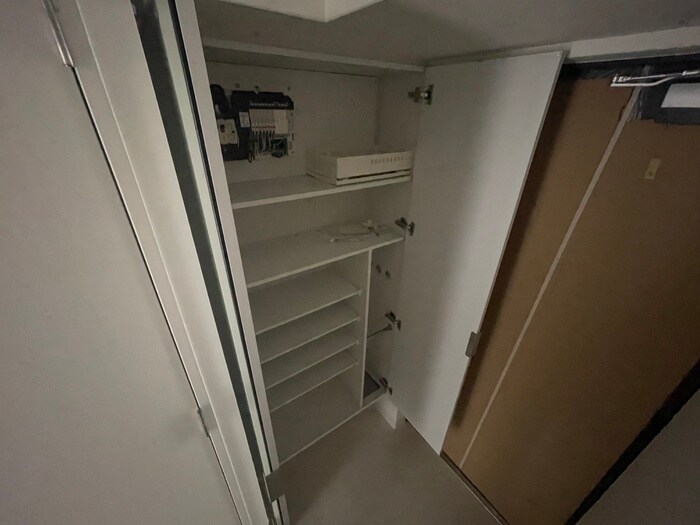 物件内観写真15　(靴箱)