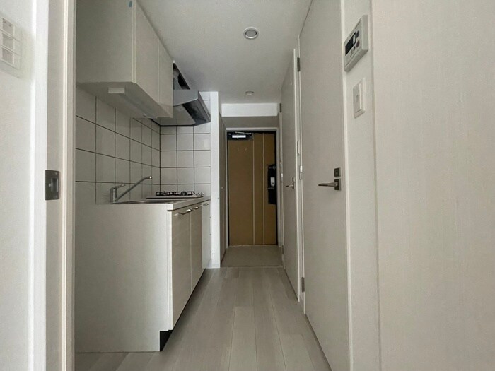 物件内観写真16　(廊下)