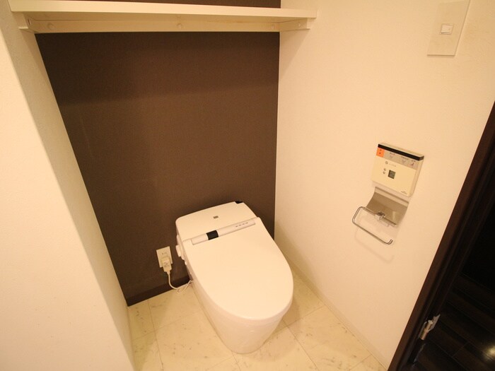 物件内観写真12　(トイレ)