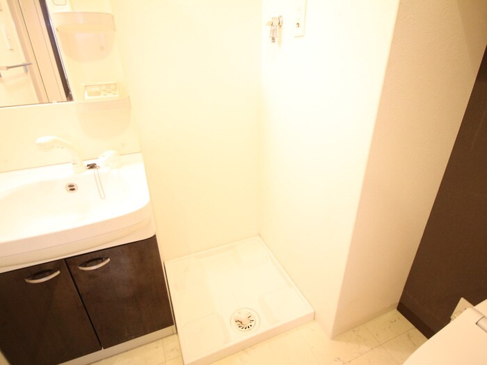 物件内観写真19　(洗濯機置場)