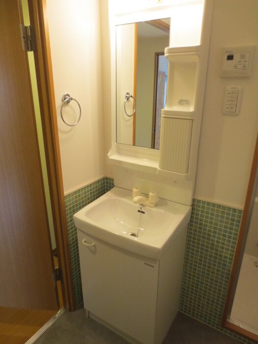 物件内観写真11　(洗面)