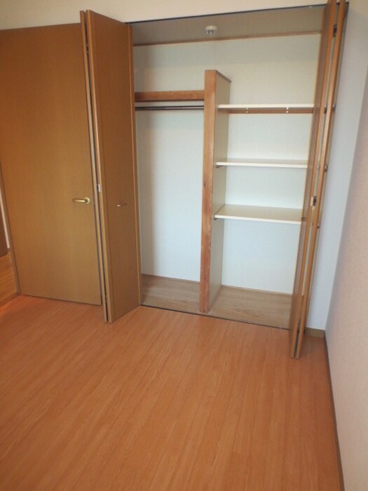 物件内観写真11　(居室)