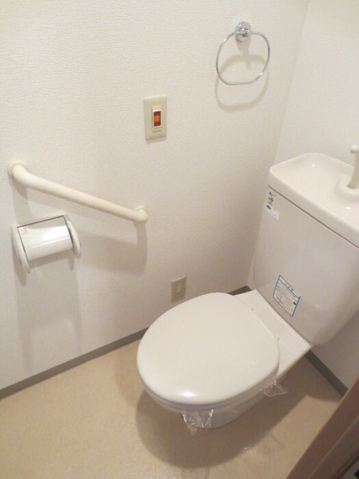 物件内観写真15　(トイレ)