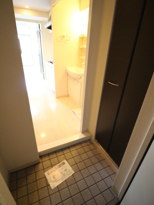 物件内観写真20　(玄関)