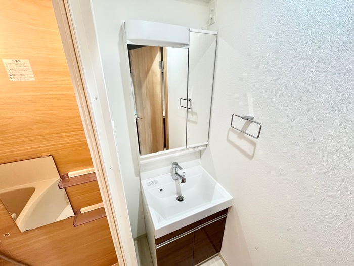 物件内観写真12　(洗面)