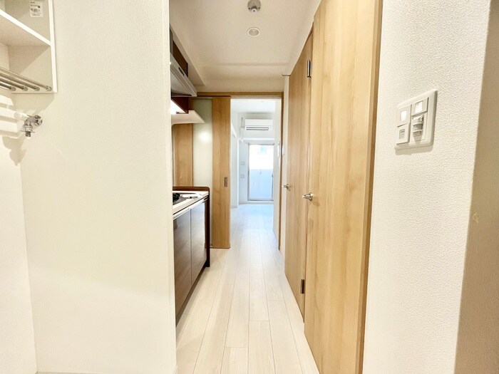 物件内観写真15　(廊下)