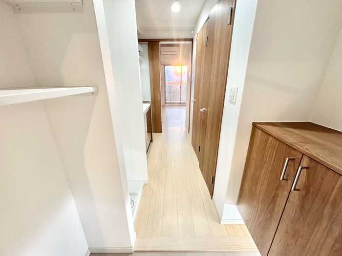物件内観写真16　(廊下)