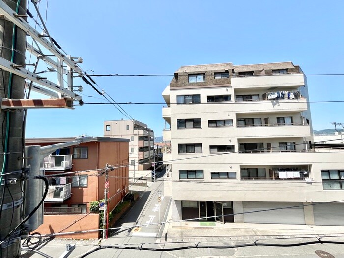 物件内観写真22　(室内からの展望)